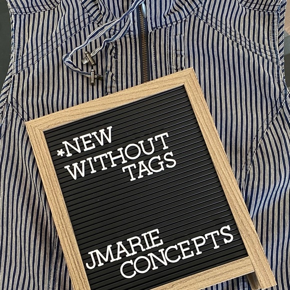 CHRISTOPHER & BANKS new sleeveless jacket vest size Medium womens zipper stretch - Picture 3 of 6